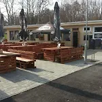 Marina Tynec N. L. - Tatil parkı *