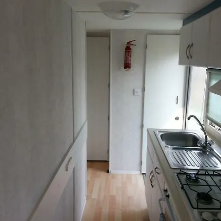 Marina Tynec N. L. - Kemp *