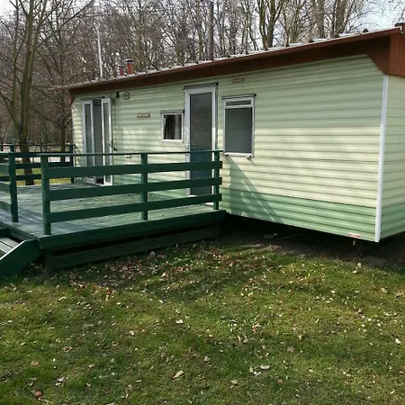 Prázdninový areál Marina Týnec N. L. - *