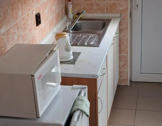 Kompleks wypoczynkowy Marina Tynec N. L. - *