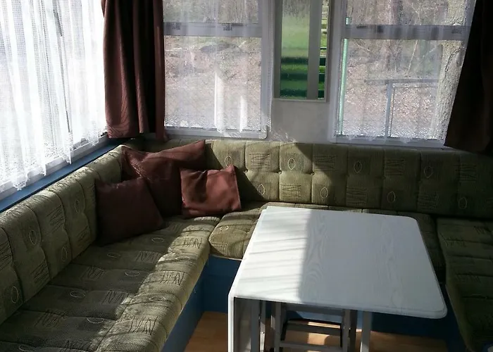 Marina Tynec N. L. - Kompleks wypoczynkowy Týnec nad Labem