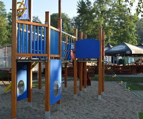 Marina Tynec N. L. -