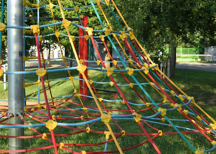 Kompleks wypoczynkowy Marina Tynec N. L. - Týnec nad Labem